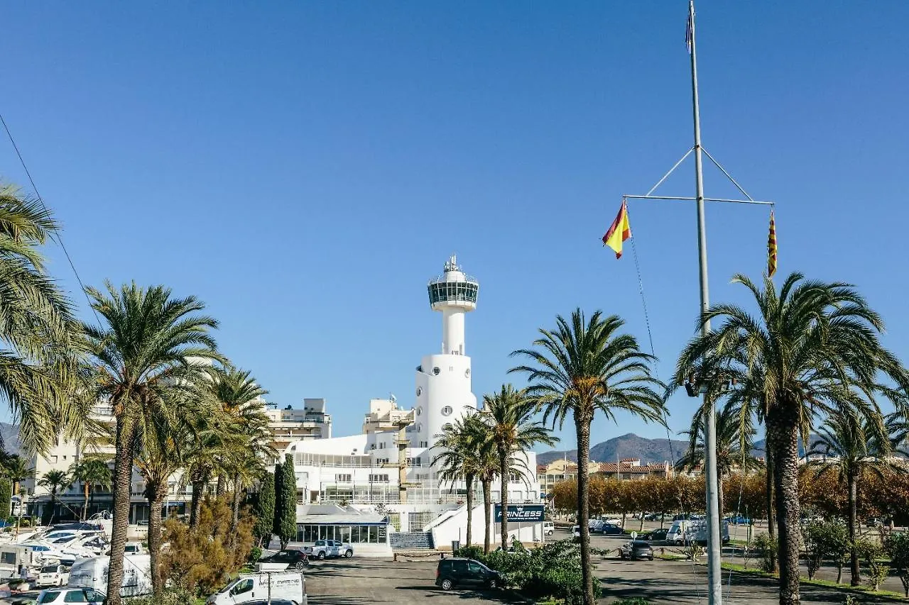 Apart-Rent Casa Puigmal 0152 Empuriabrava Villa