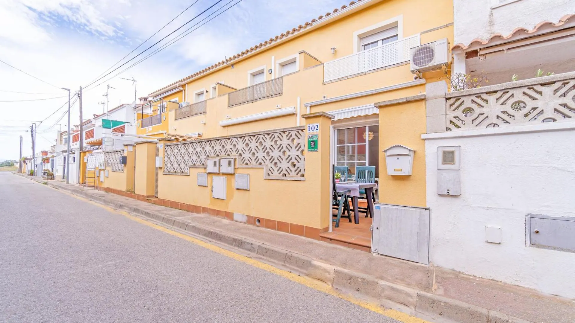 אמפוריבראבה Apart-Rent Casa Puigmal 0152 0*,  ספרד