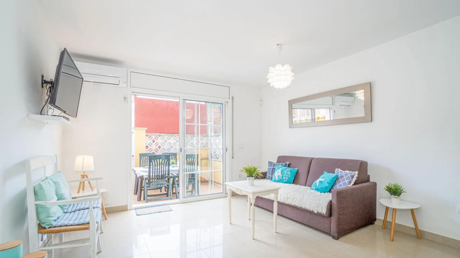 Apart-Rent Casa Puigmal 0152 Empuriabrava