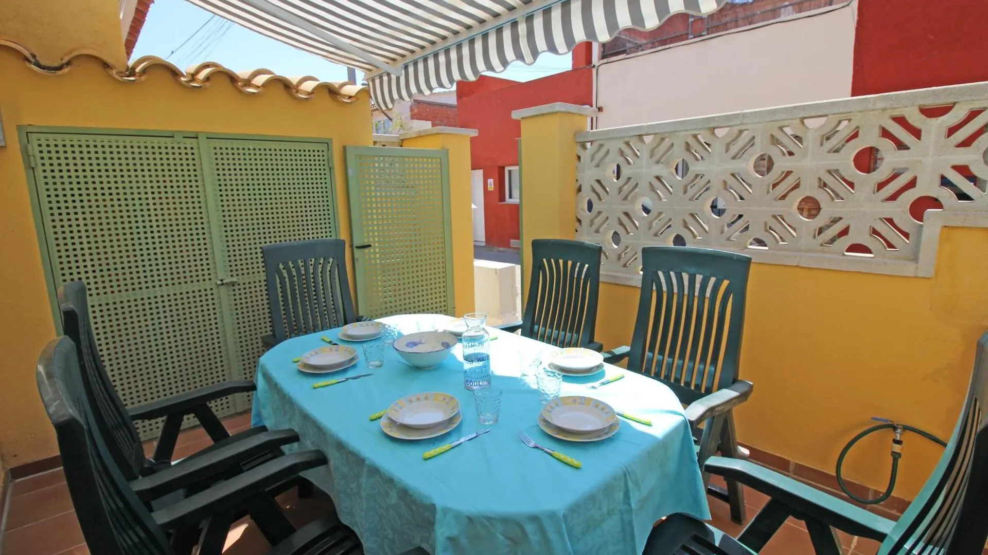 Apart-Rent Casa Puigmal 0152 Empuriabrava